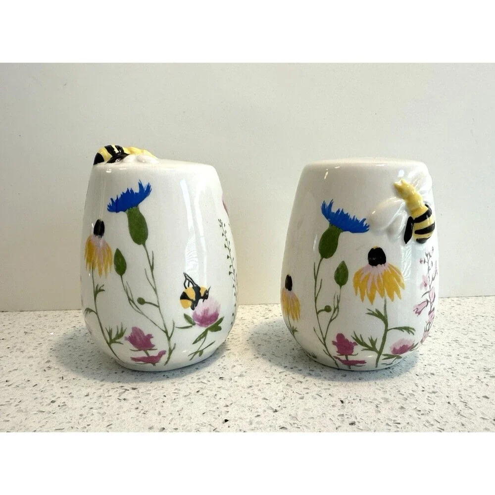 Spring Bumblebee Bee Flower Salt and Pepper Shakers Set Colorful Ceramic